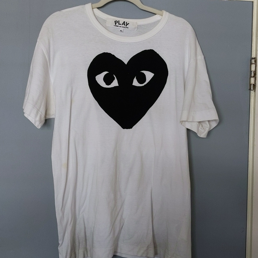 Cdg play black heart shirt